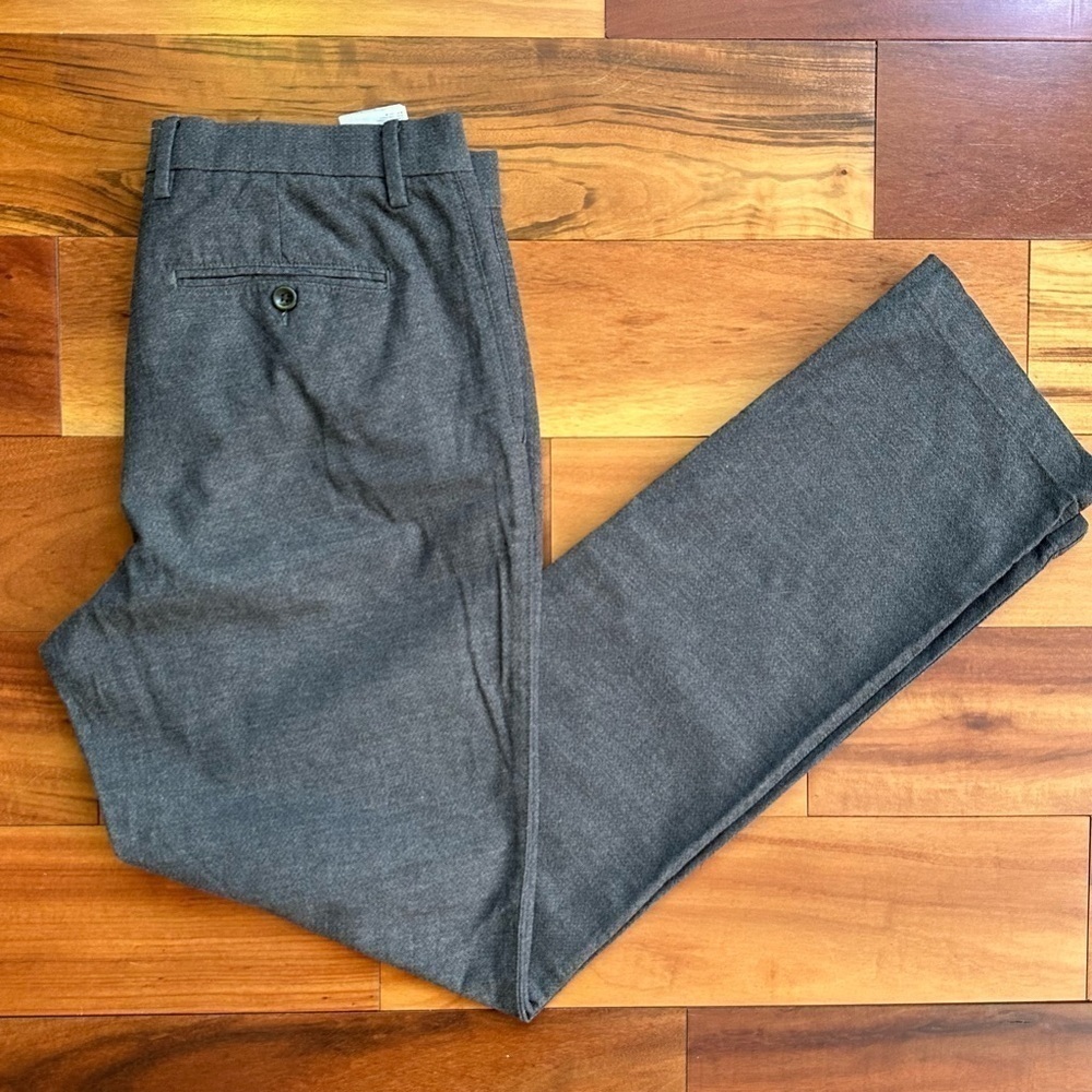 Banana Republic Gray Men's Chinos - Picture 2 of 10